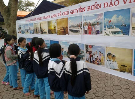 Tuyên truyền về chủ quyền biển, đảo Việt Nam trong các trường phổ thông